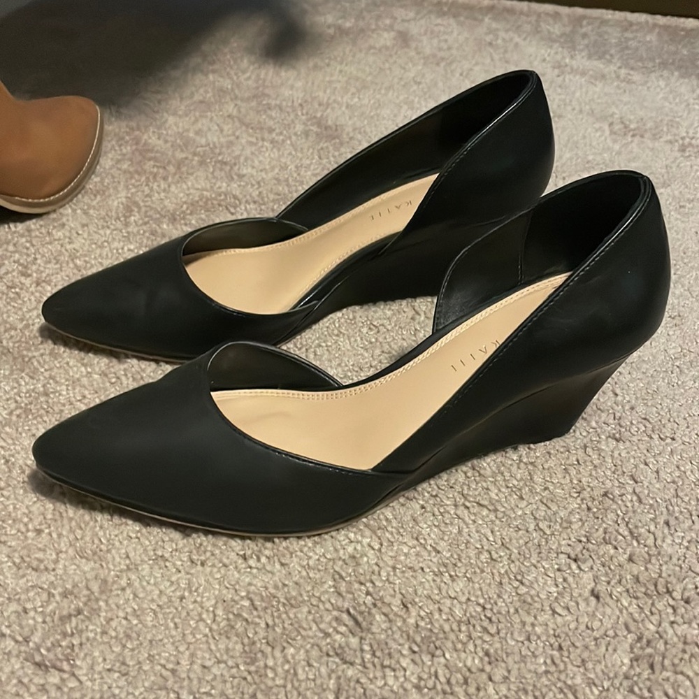 8.5 Kelly and Kate wedge black heel